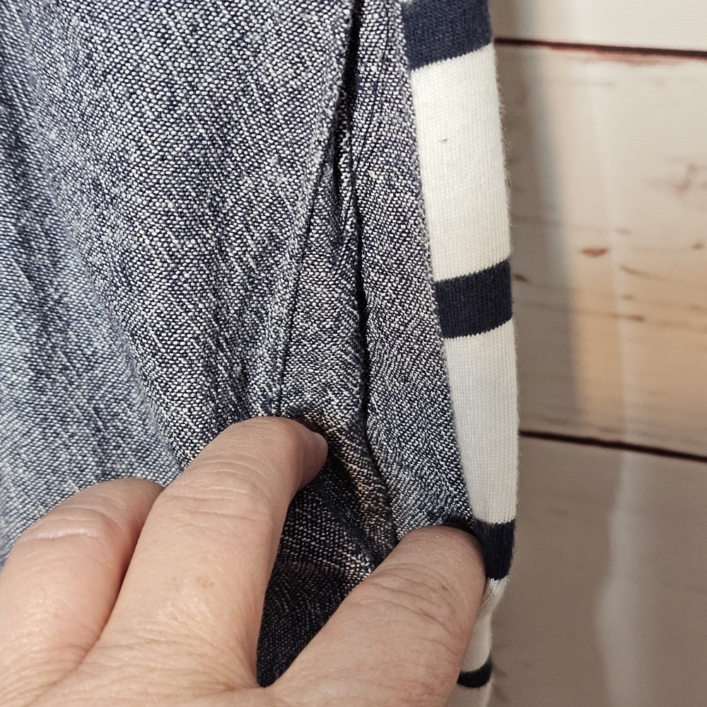 Anthropologie Postmark Rowena Roll-Tab Sleeve Tunic - Picture 8 of 9